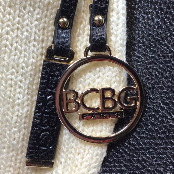 ⚜️BCBG Paris ‘Blackstone’ Faux Leather Gold Chain Detail Tote Bag - Picture 7 of 10